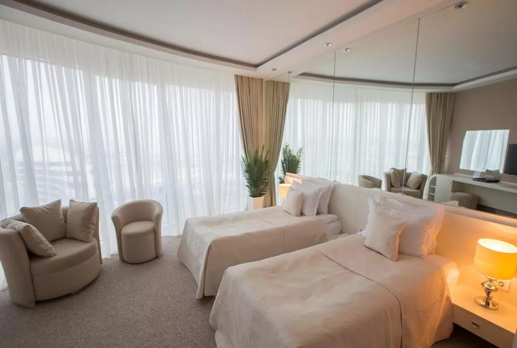 hotel qafqaz sahil baku_shabavizparvaz_18.jpg